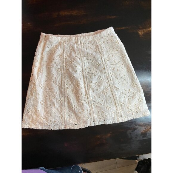 HOLLISTER‎ Girls Size 1 Cream Cotton Eyelet Mini Skirt - Picture 2 of 5
